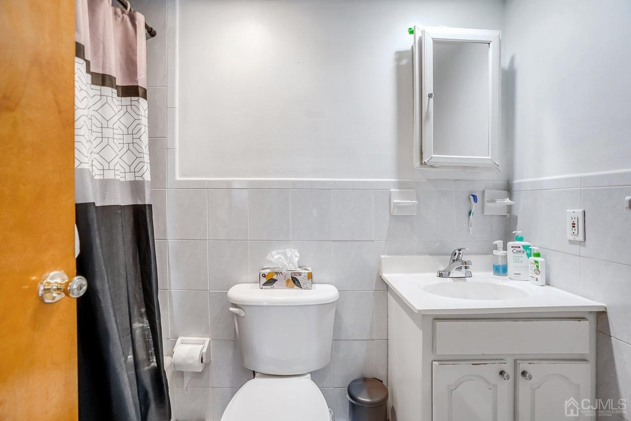 125 Elizabeth Avenue