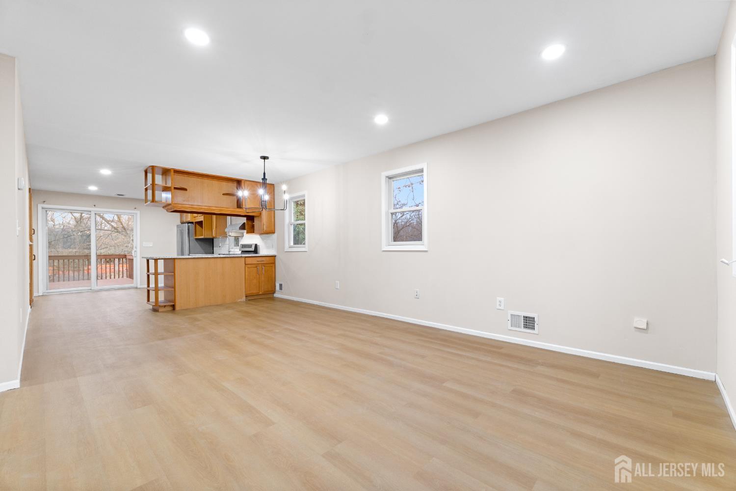 945 Lincoln Boulevard