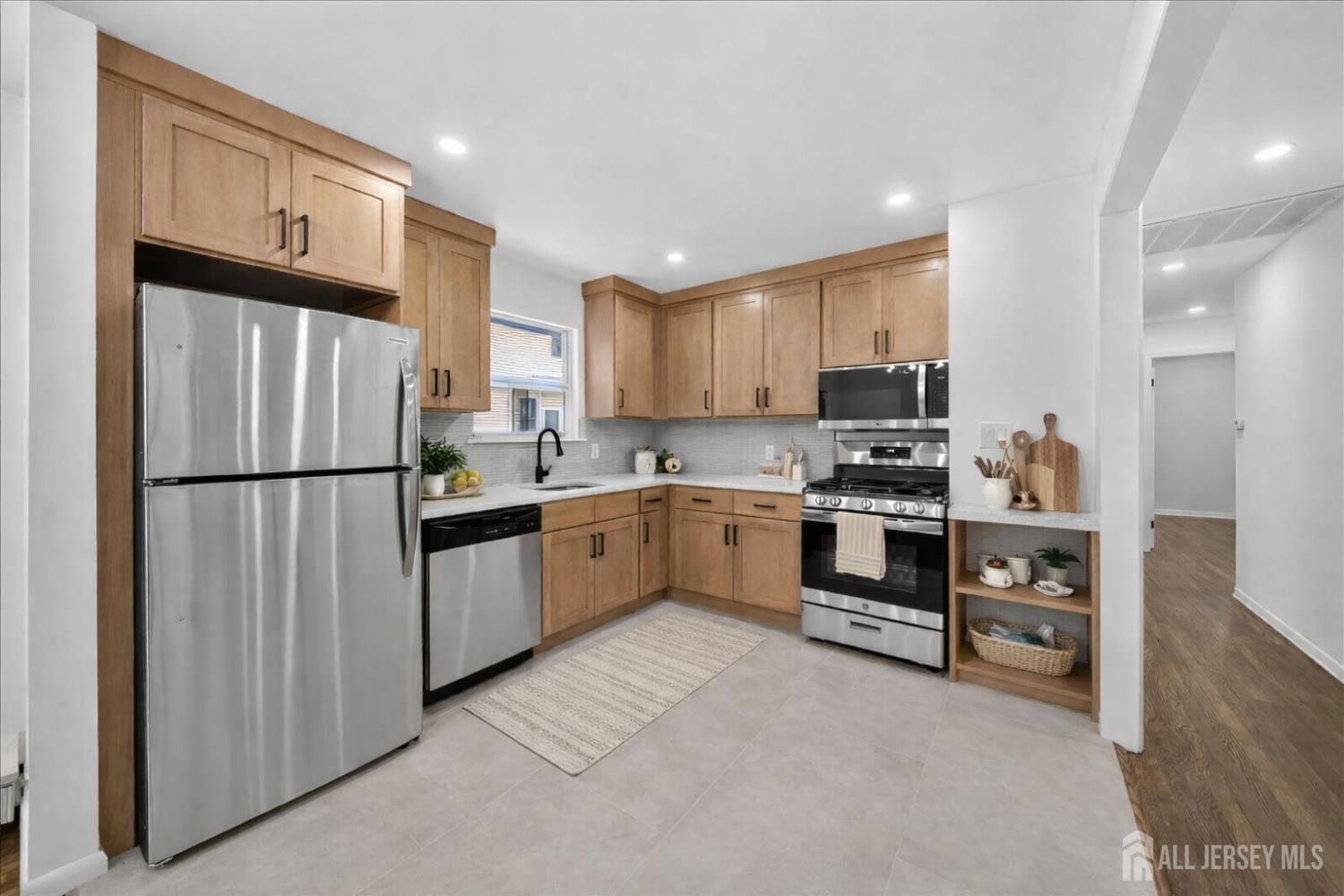 1087 Blandford Avenue