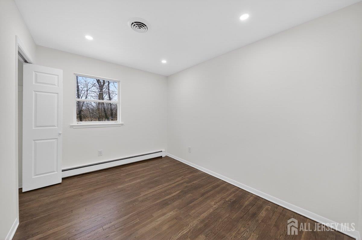 1087 Blandford Avenue