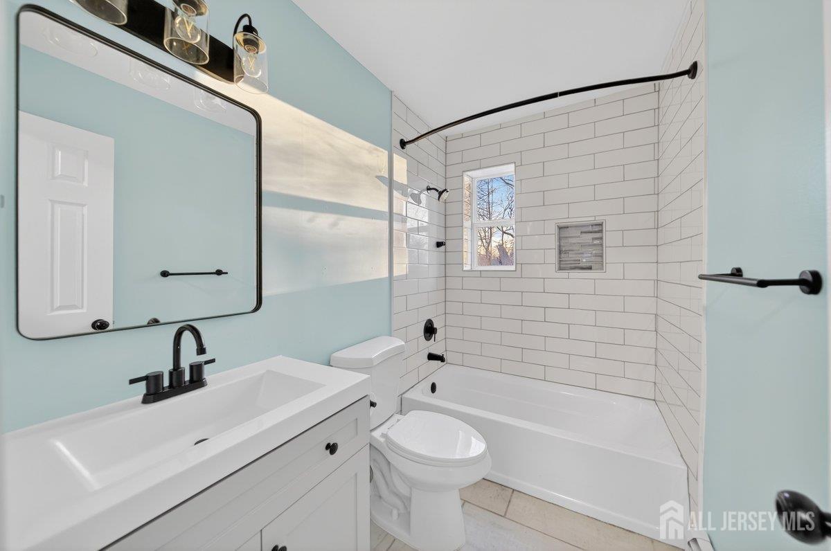 289 Main Street # 11N