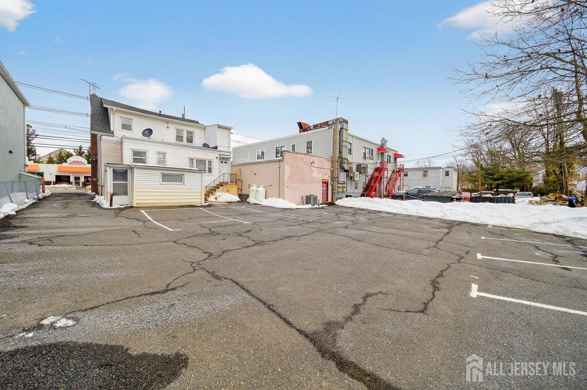 1167 Green Street # B