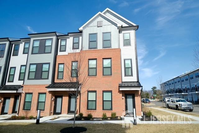 101 Peyton Place # 135