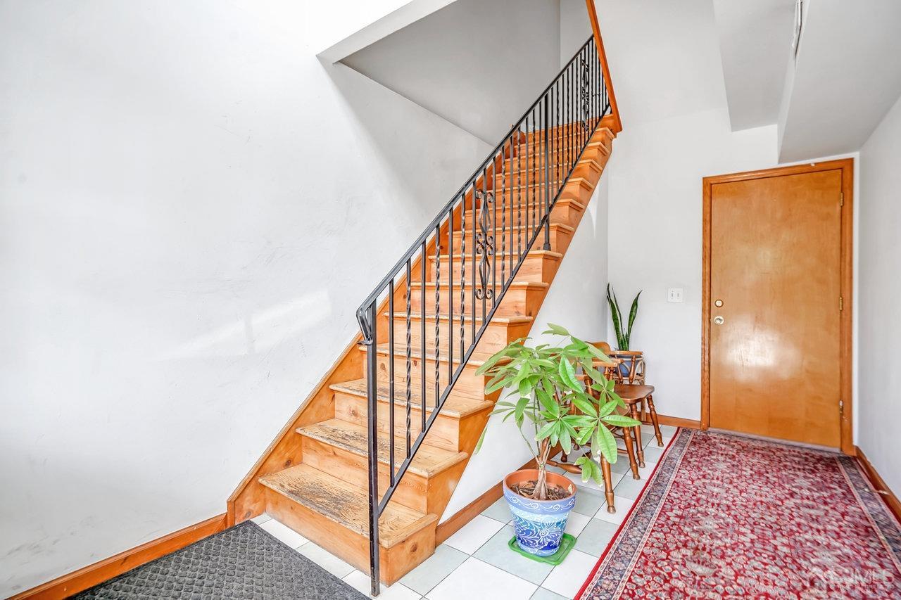 125 Elizabeth Avenue