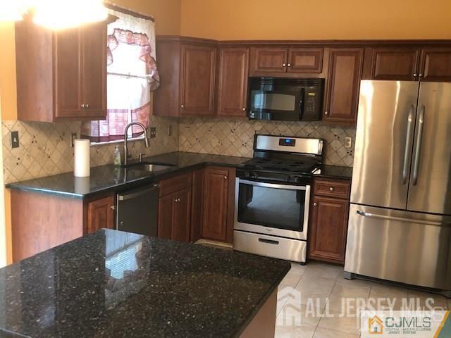 574 Buckingham Drive