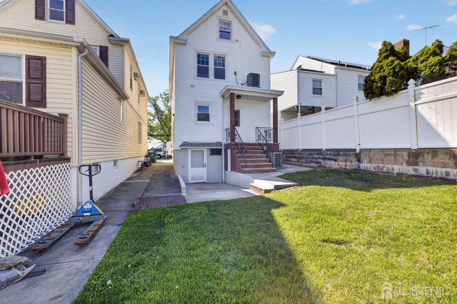 574 Hazel Avenue