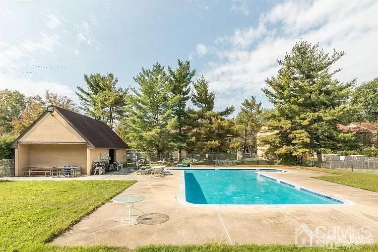 1307 Sayre Drive