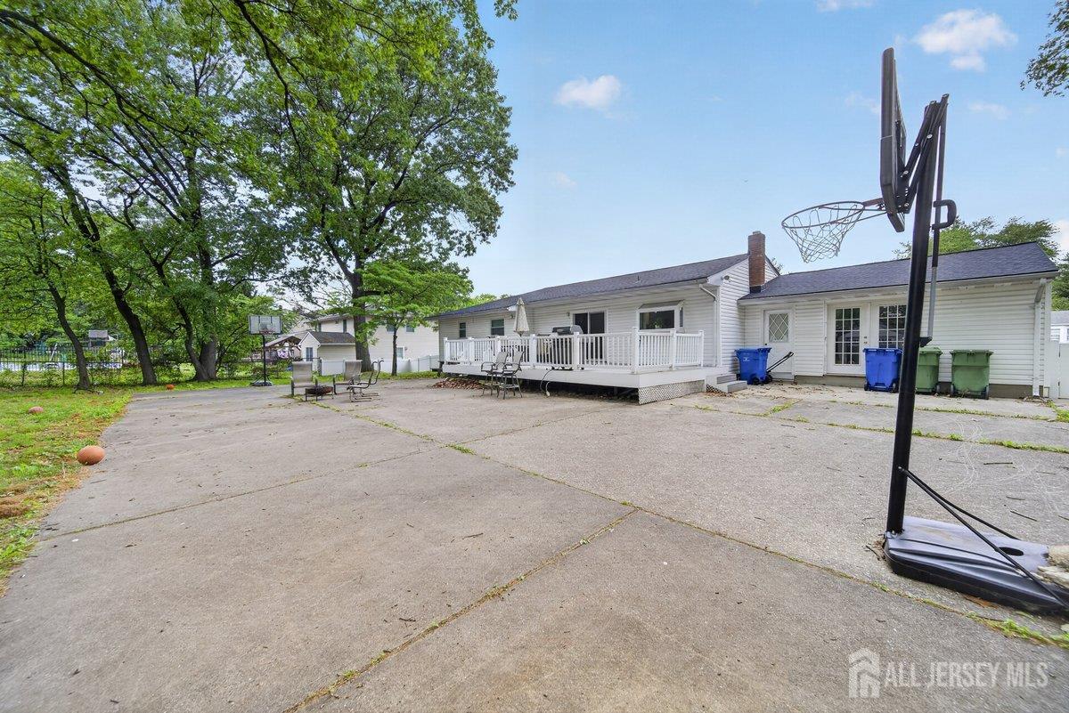 16 Dusko Drive
