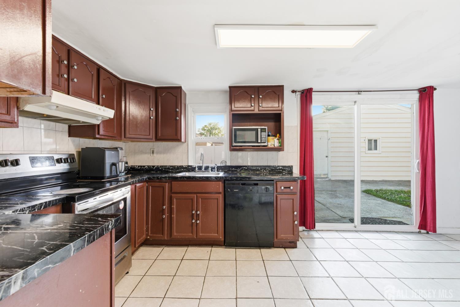 35 Coolidge Avenue