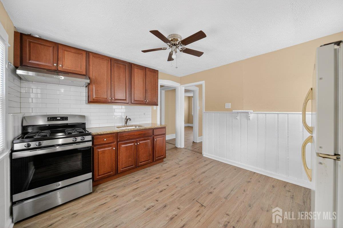 1167 Green Street # B