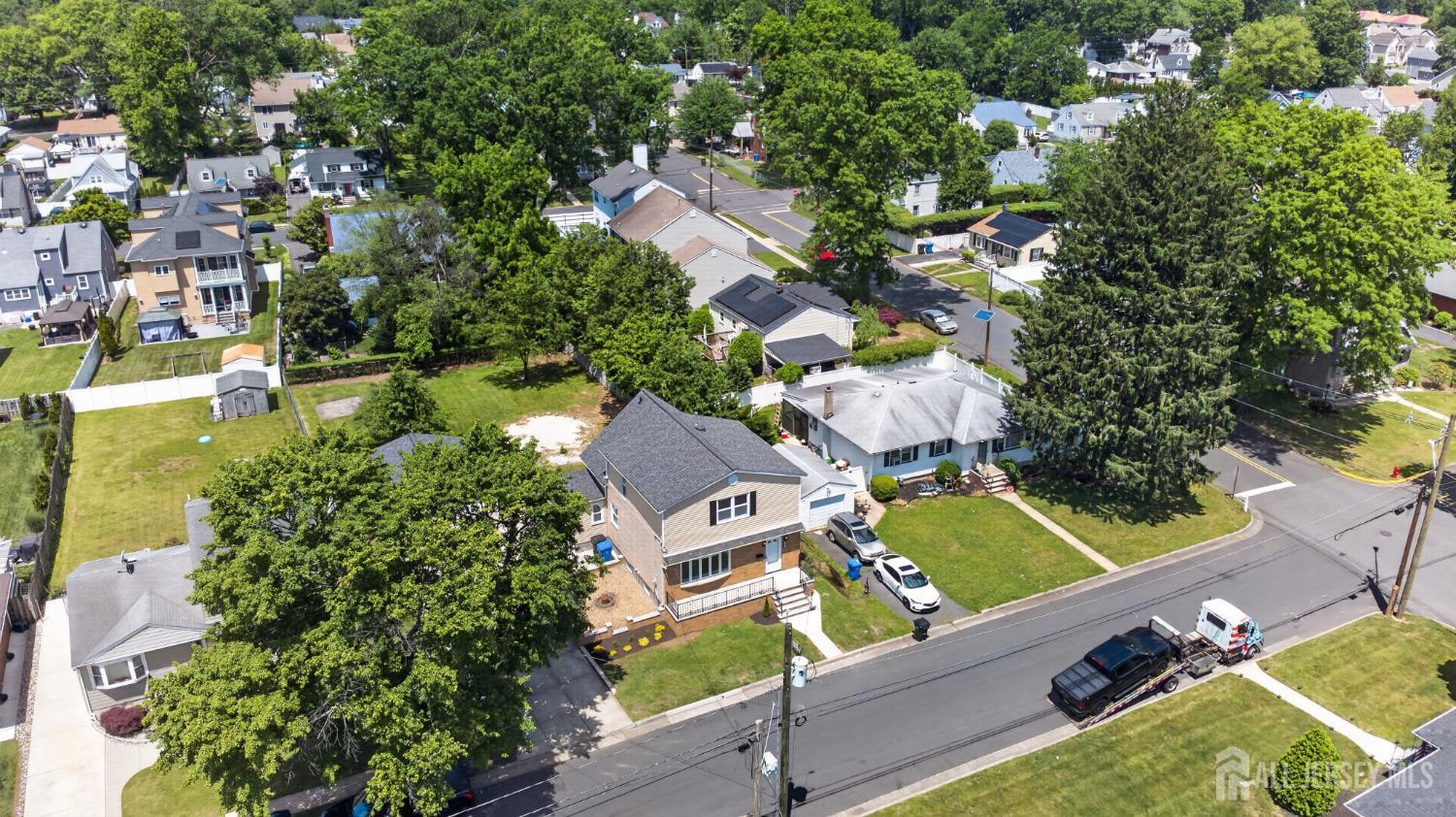103 Minna Avenue