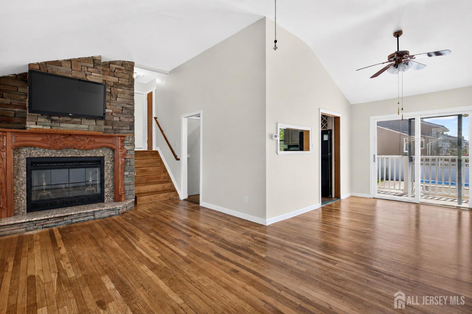 52 Jackson Avenue
