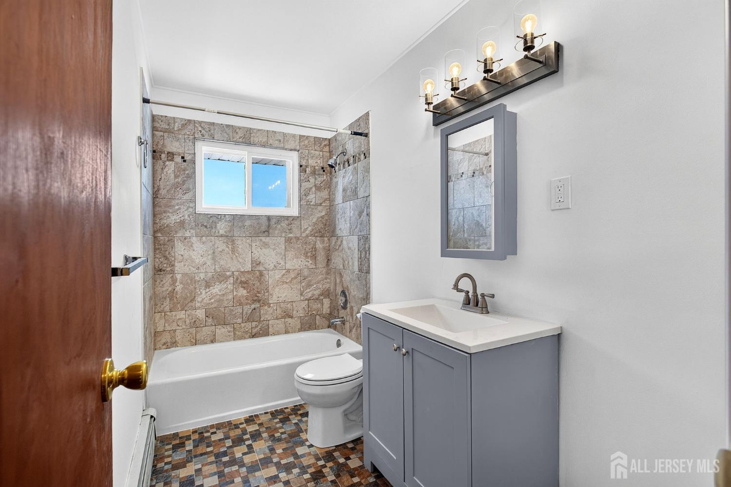 52 Jackson Avenue
