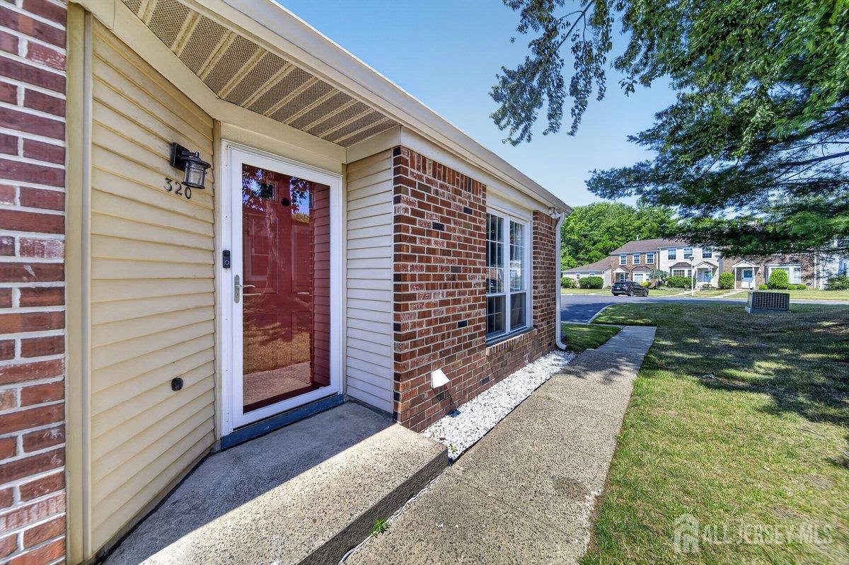 320 Knight Court