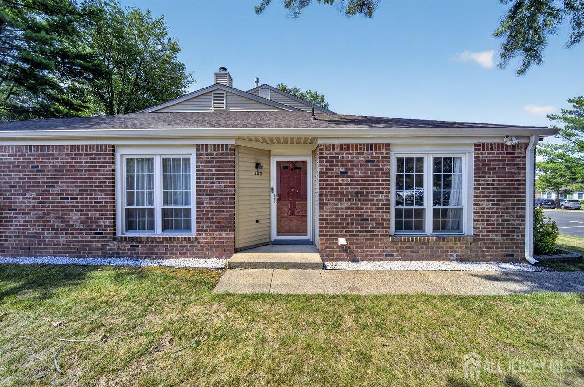 320 Knight Court