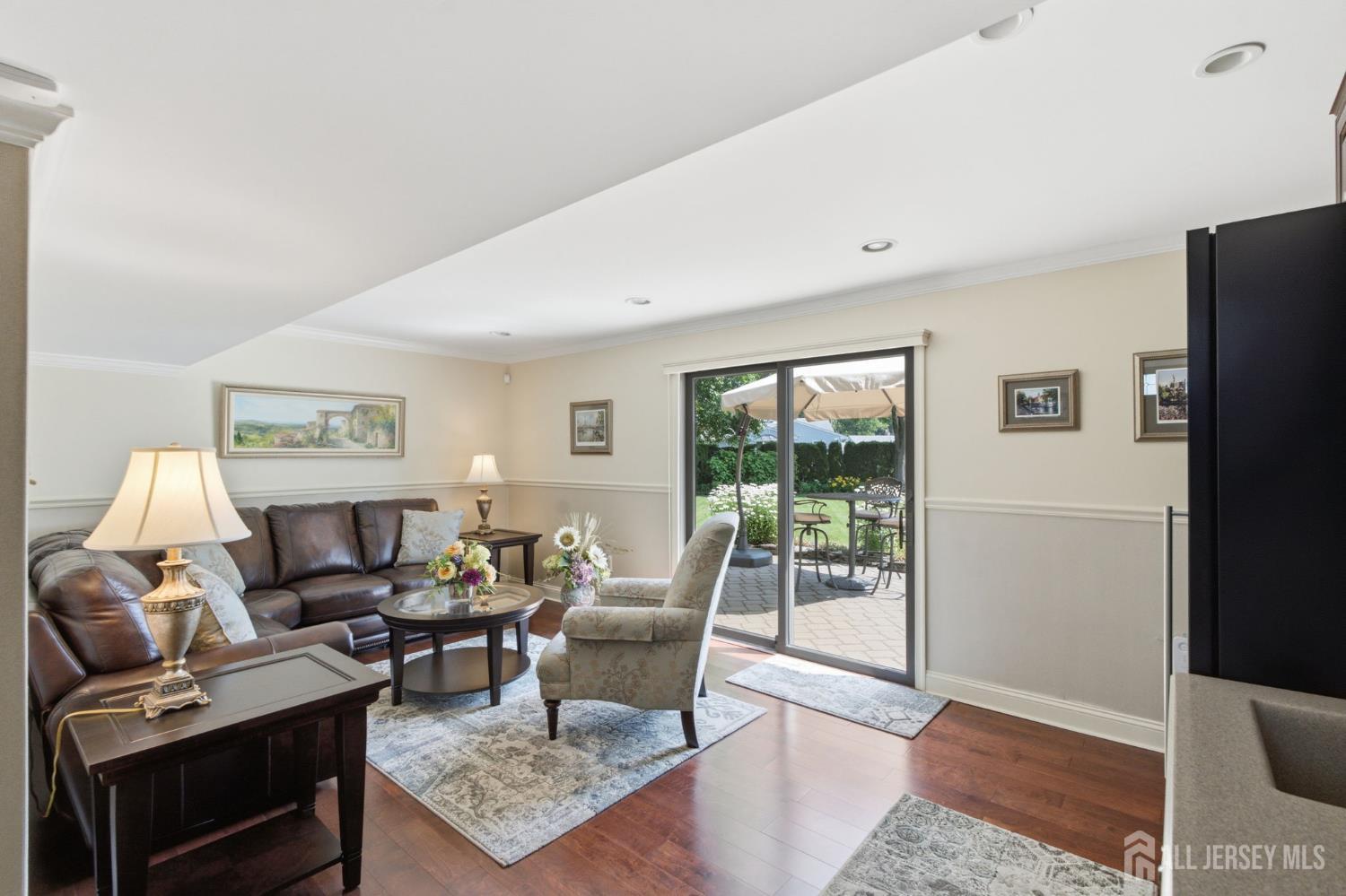 1453 Tooz Place