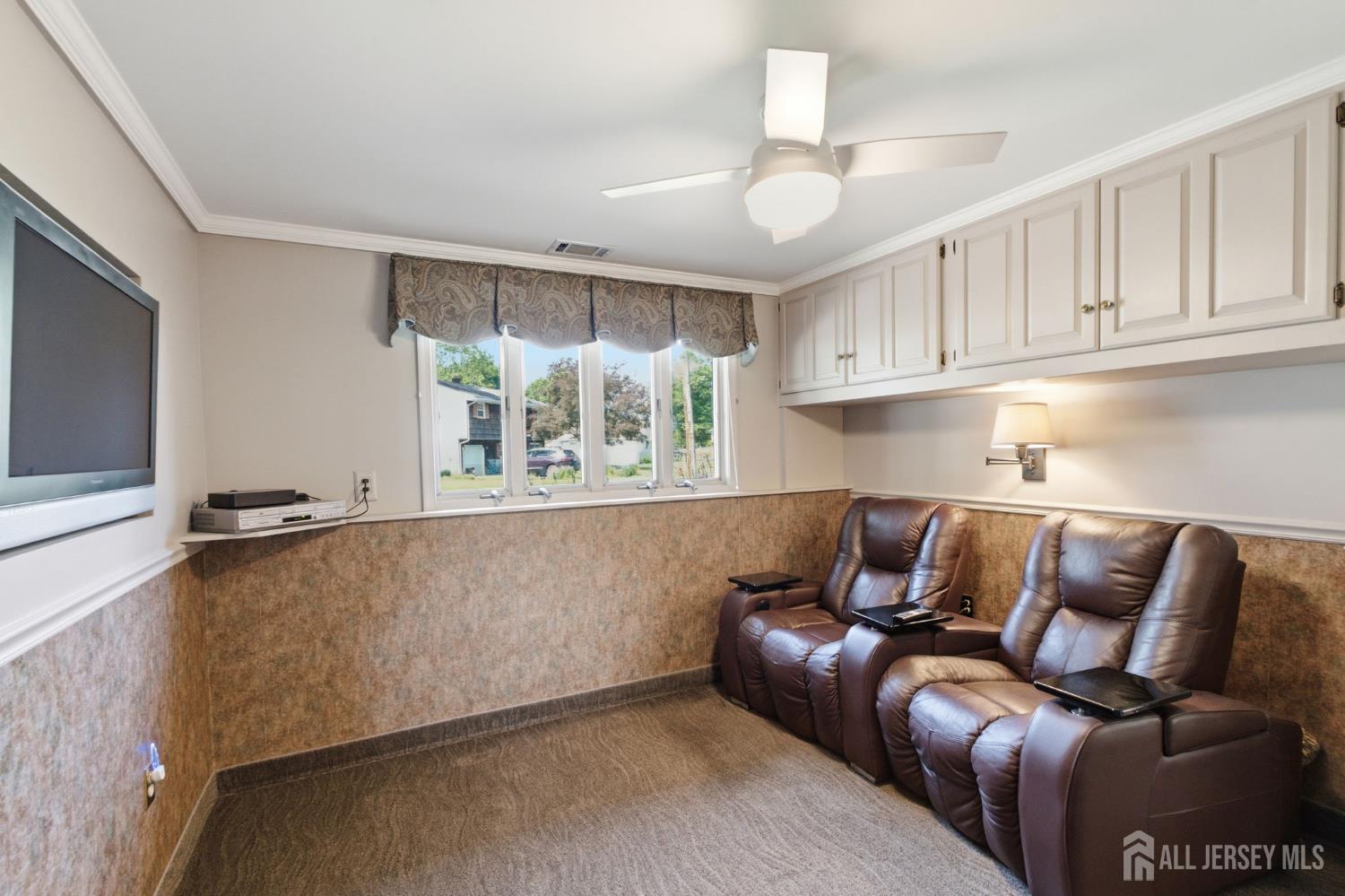 1453 Tooz Place