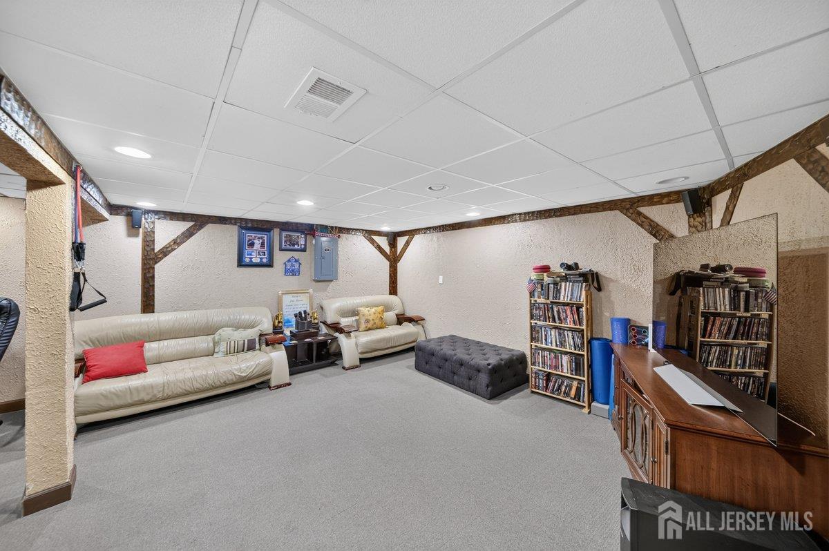 5 Ridge Road