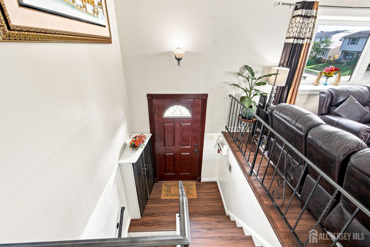 85 E Laurel Street