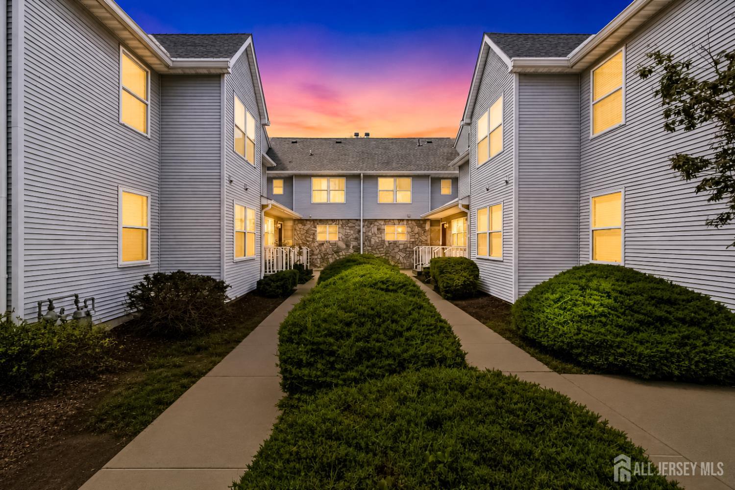 30 Kensington Drive