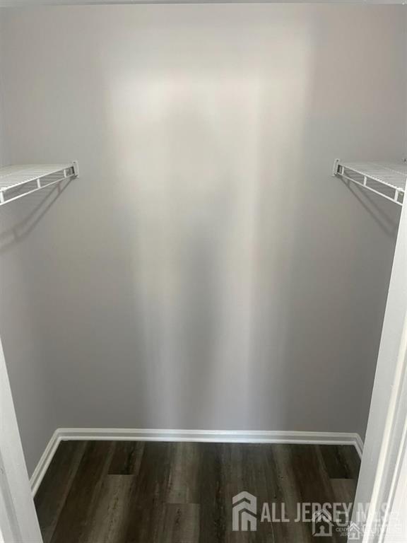 23 delavan Court