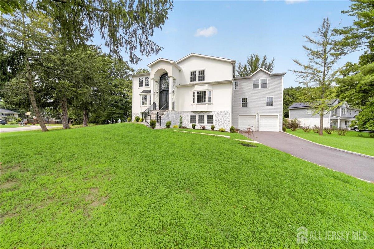 22 Mary Ellen Drive