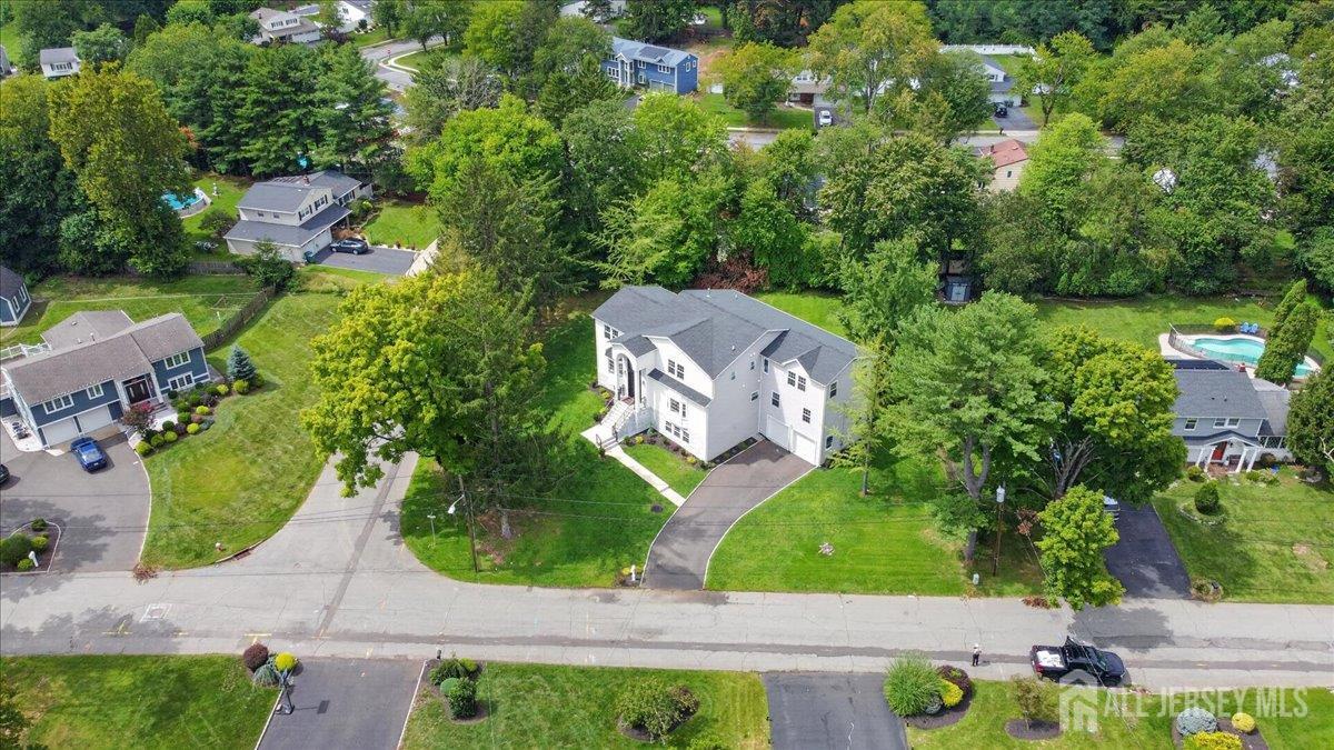 22 Mary Ellen Drive