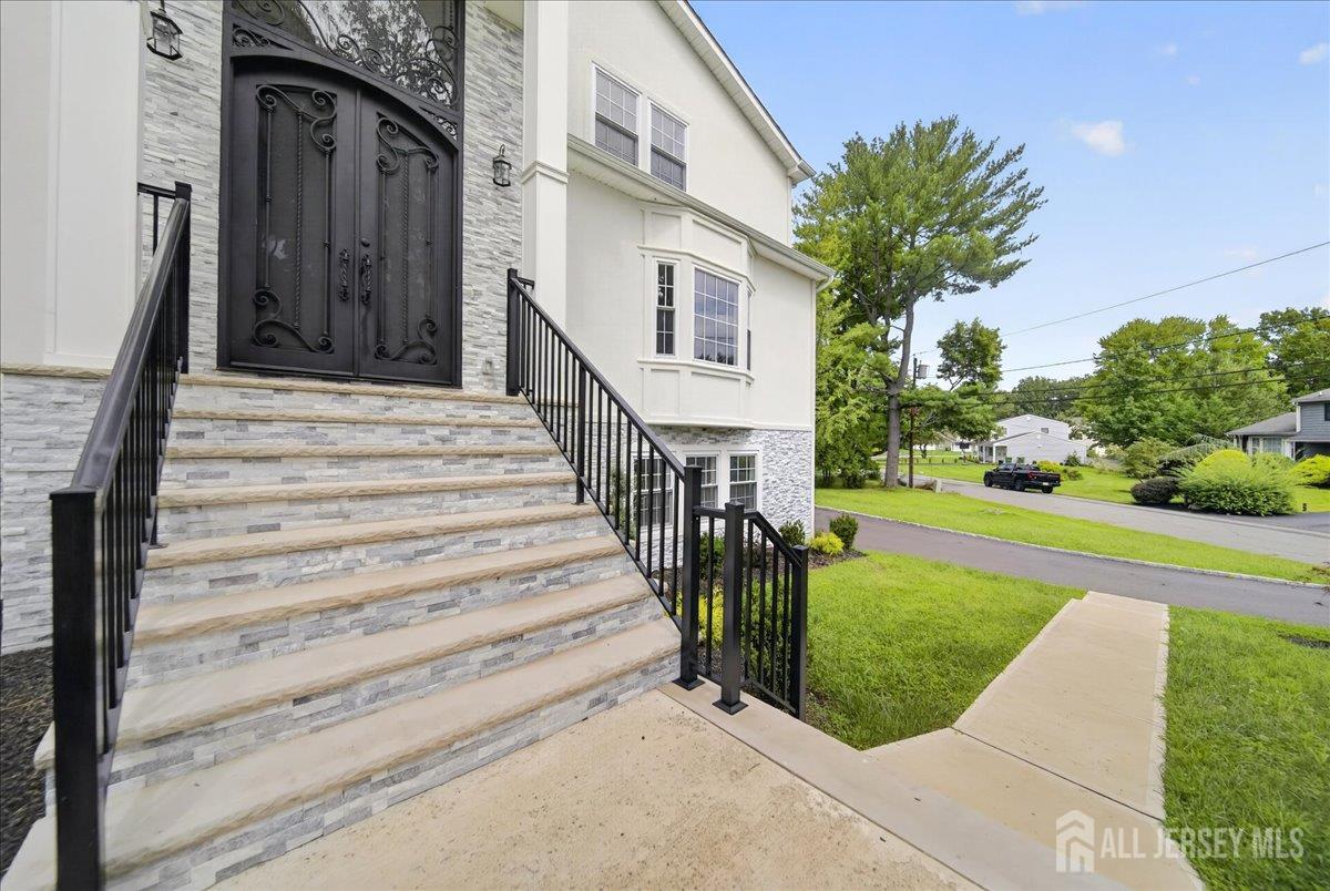 22 Mary Ellen Drive