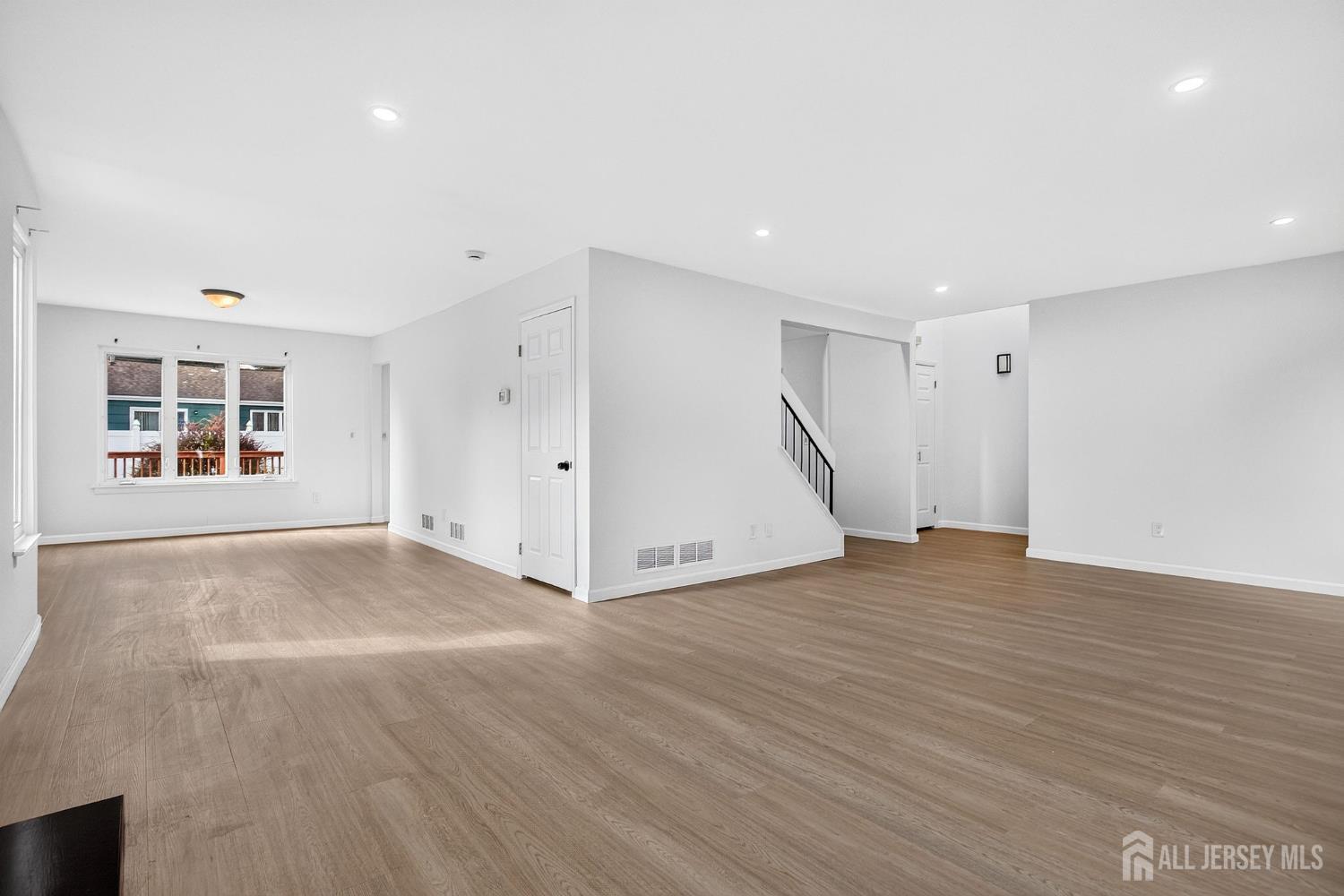210 Oak Tree Avenue