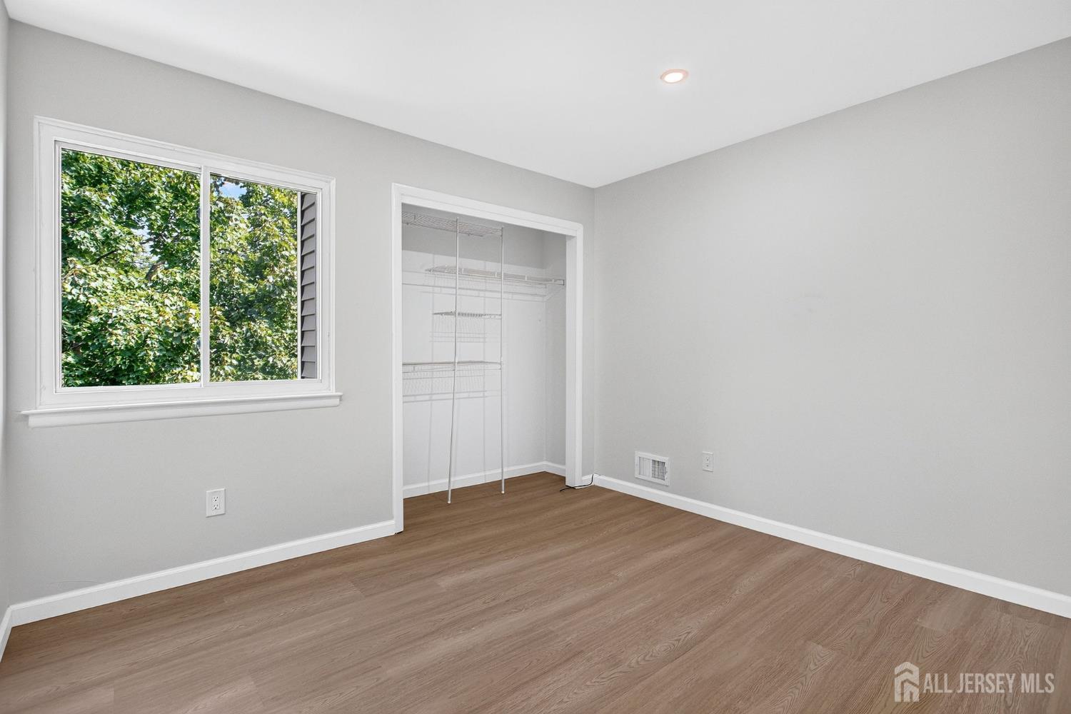 210 Oak Tree Avenue