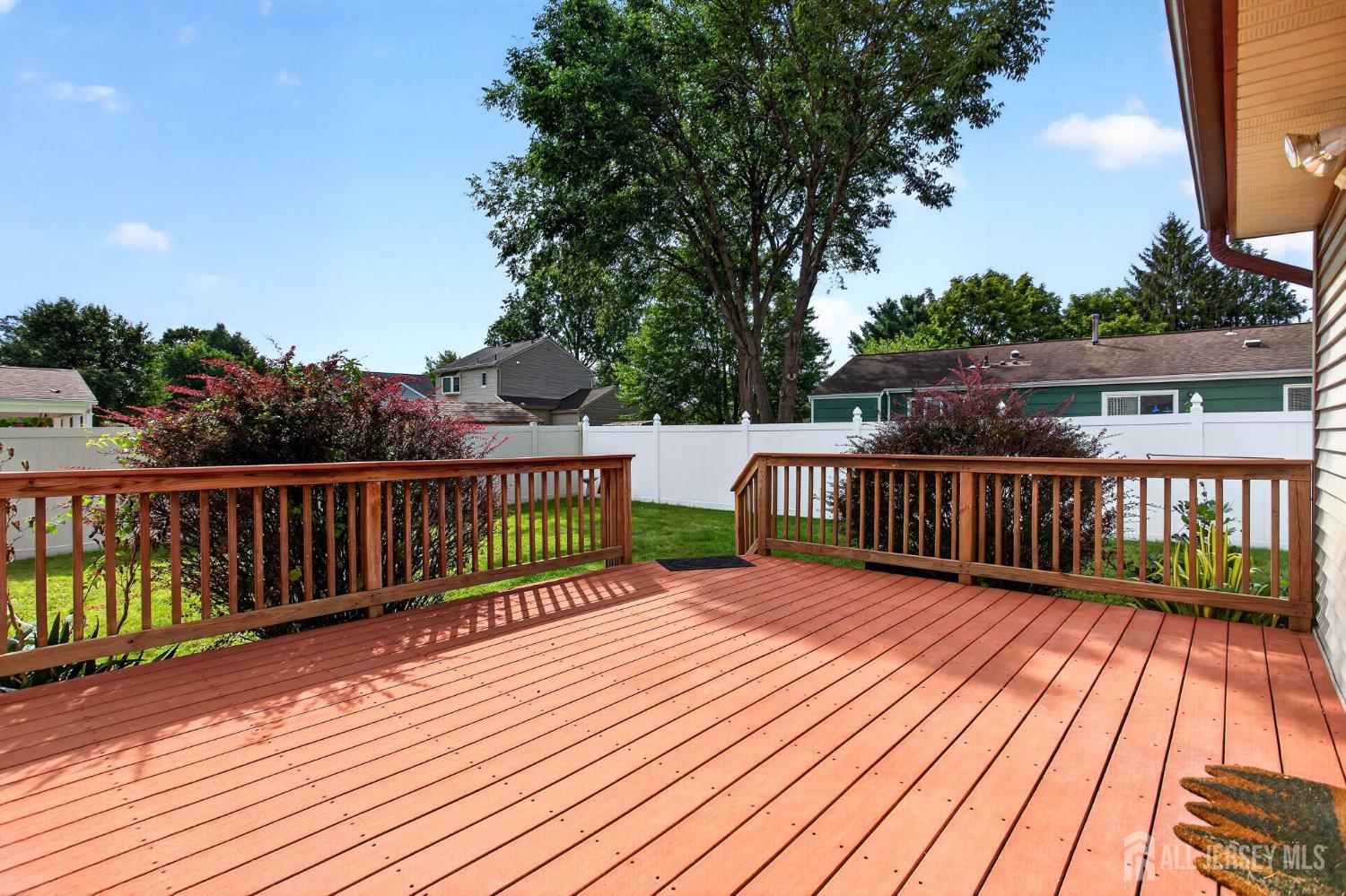 210 Oak Tree Avenue