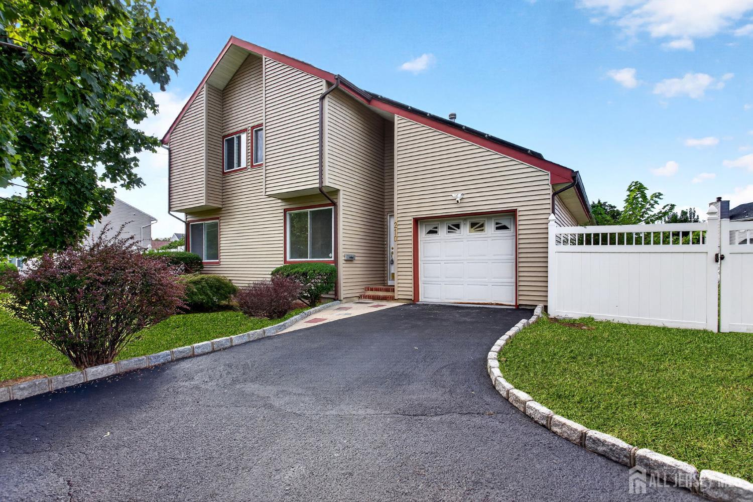 210 Oak Tree Avenue