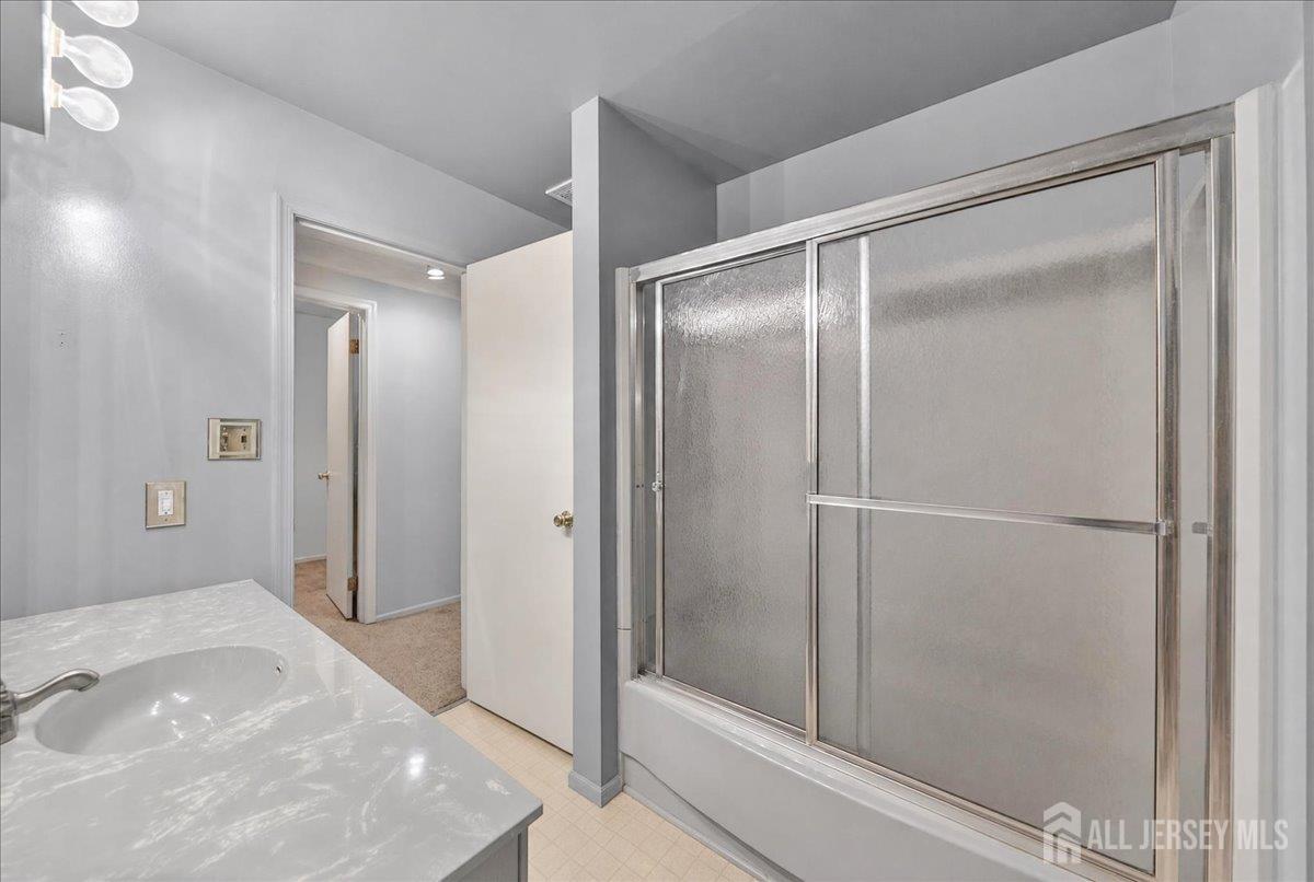 38 Deerfield Lane