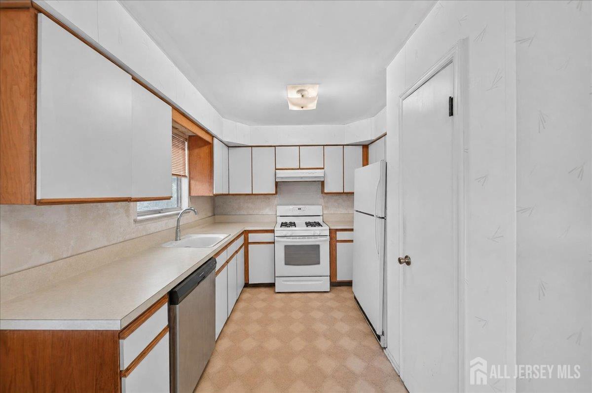 38 Deerfield Lane
