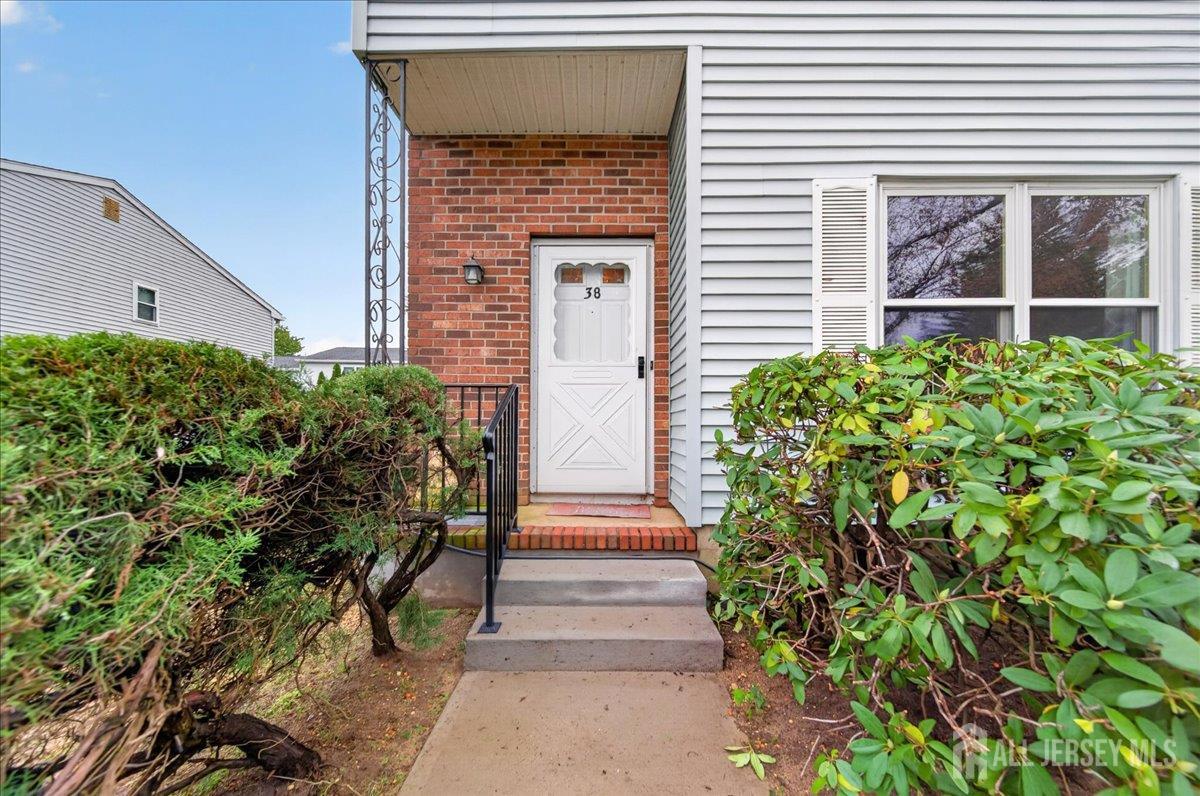 38 Deerfield Lane
