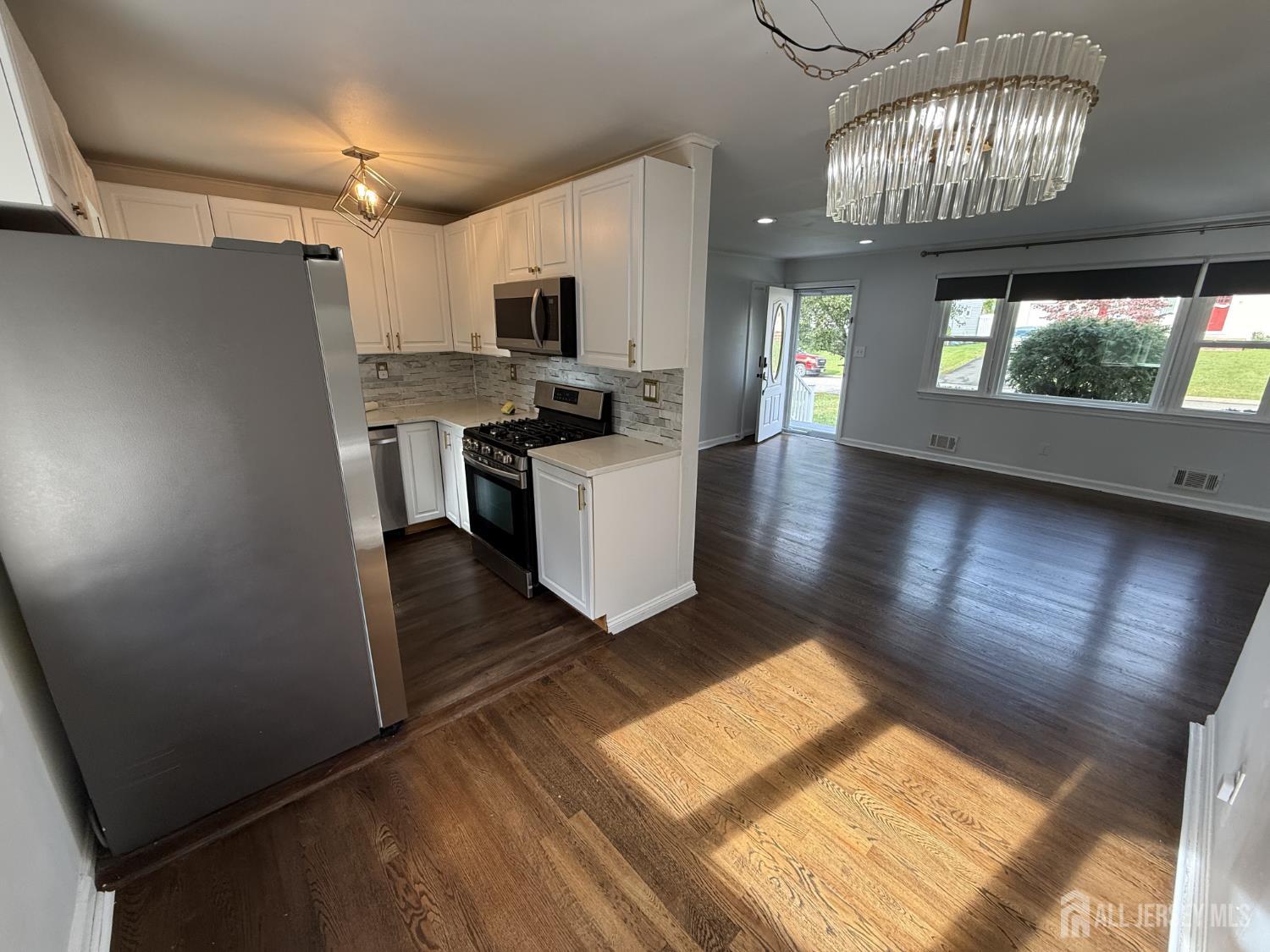 35 Maplewood Avenue