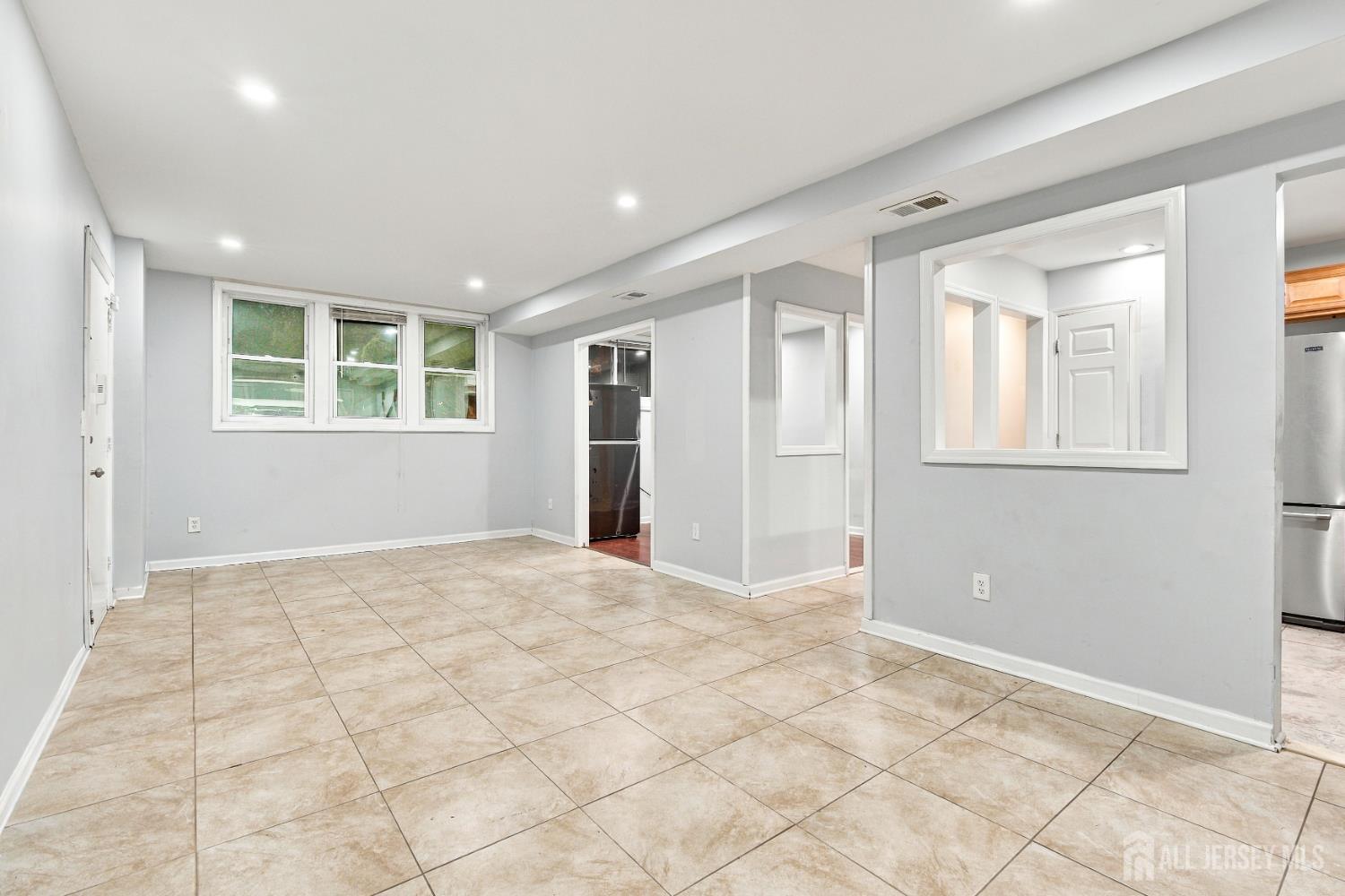 25 College Drive