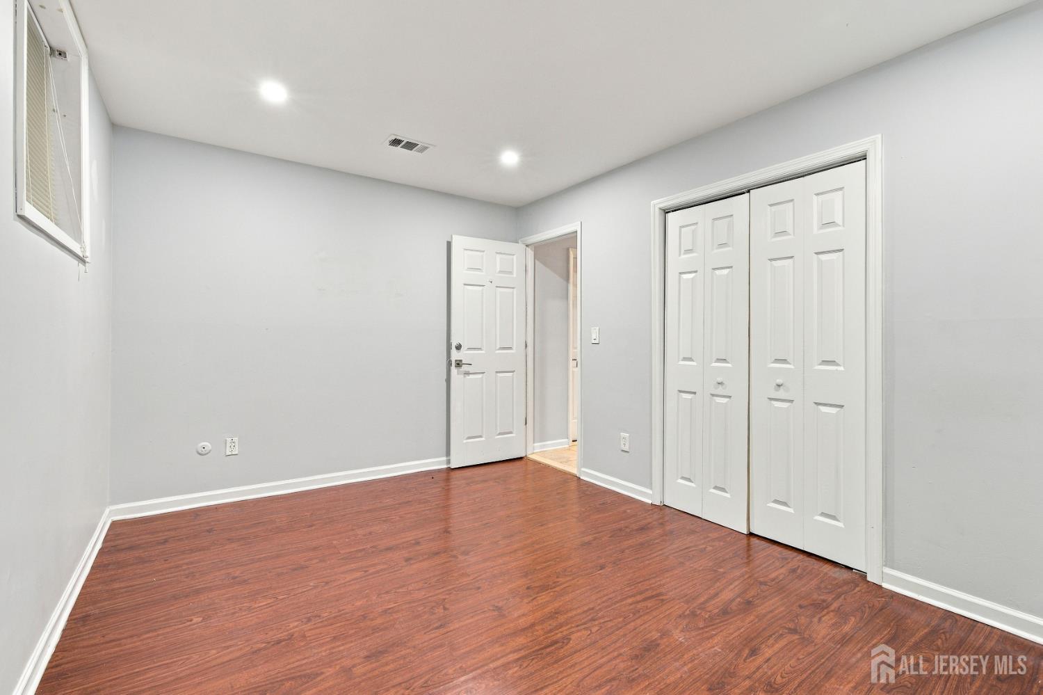 25 College Drive