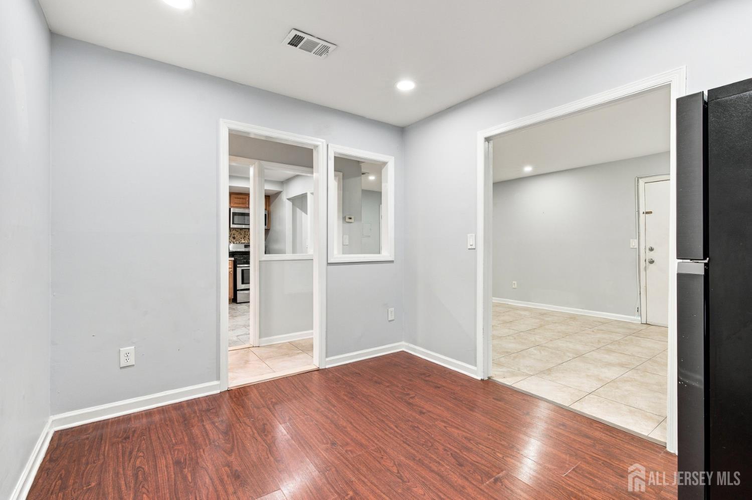 25 College Drive
