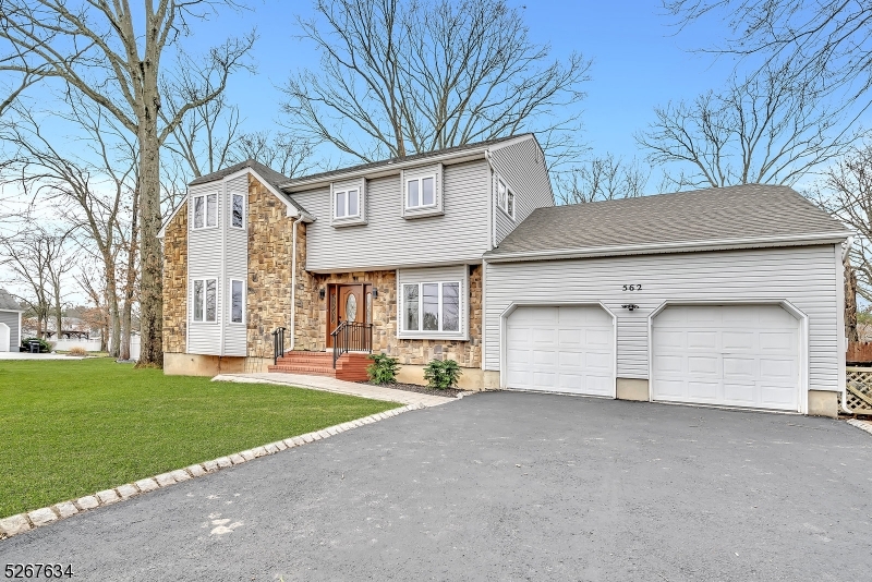 562 Pleasant View Rd