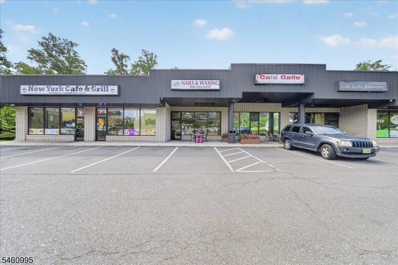 1147 Inman Ave