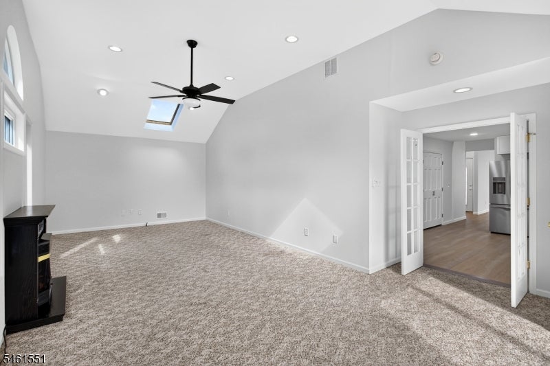 210 Oak Tree Ave