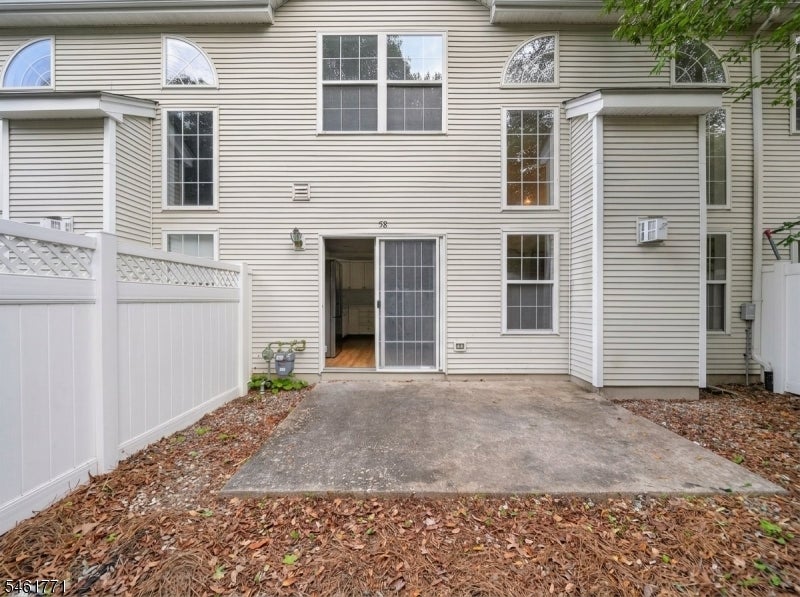 58 Windsong Cir