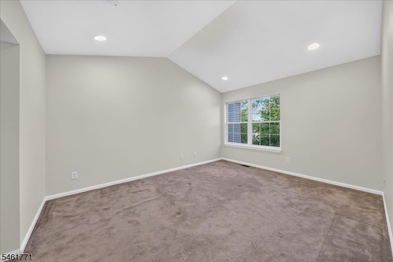 58 Windsong Cir