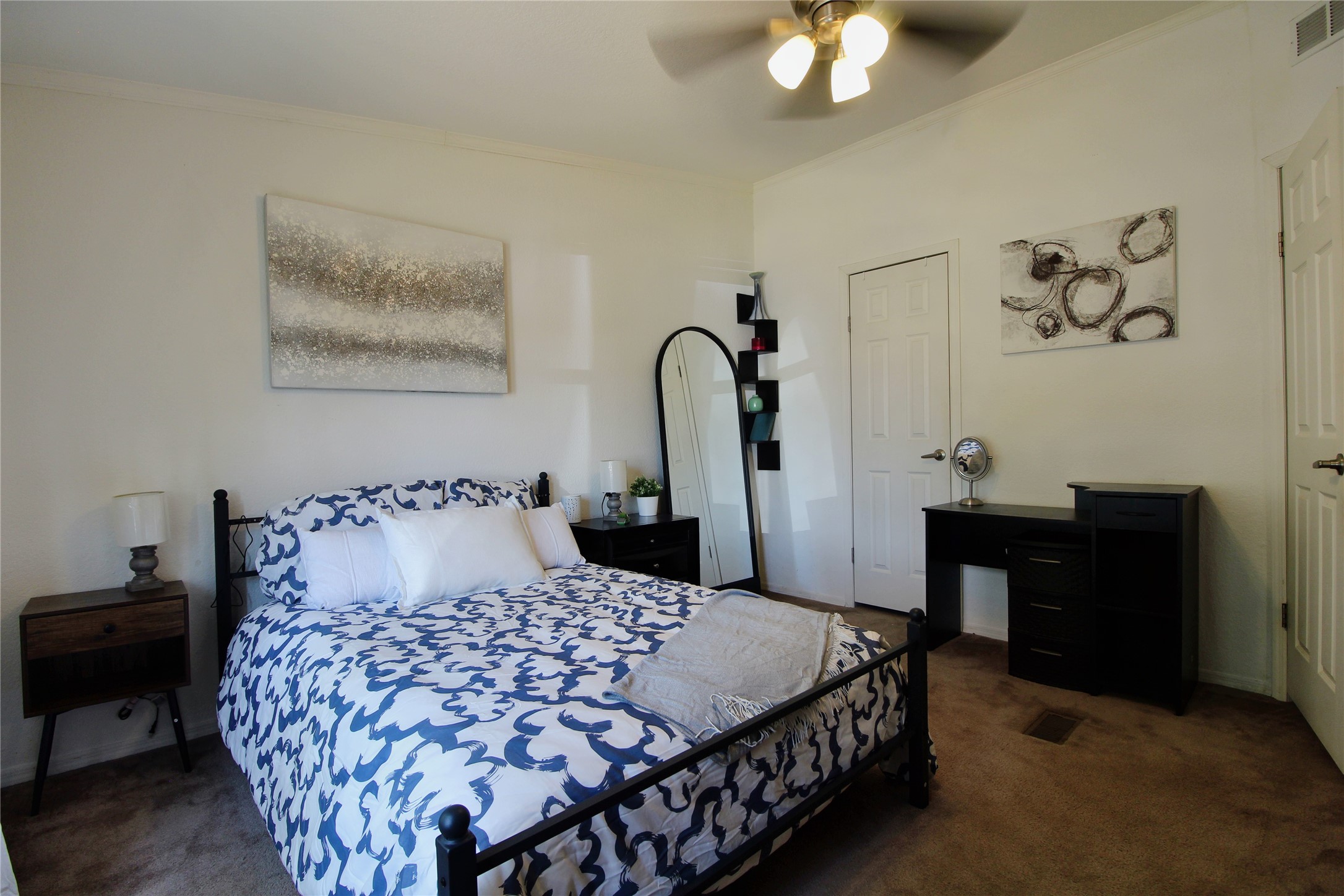 6149 Shady Hill Circle