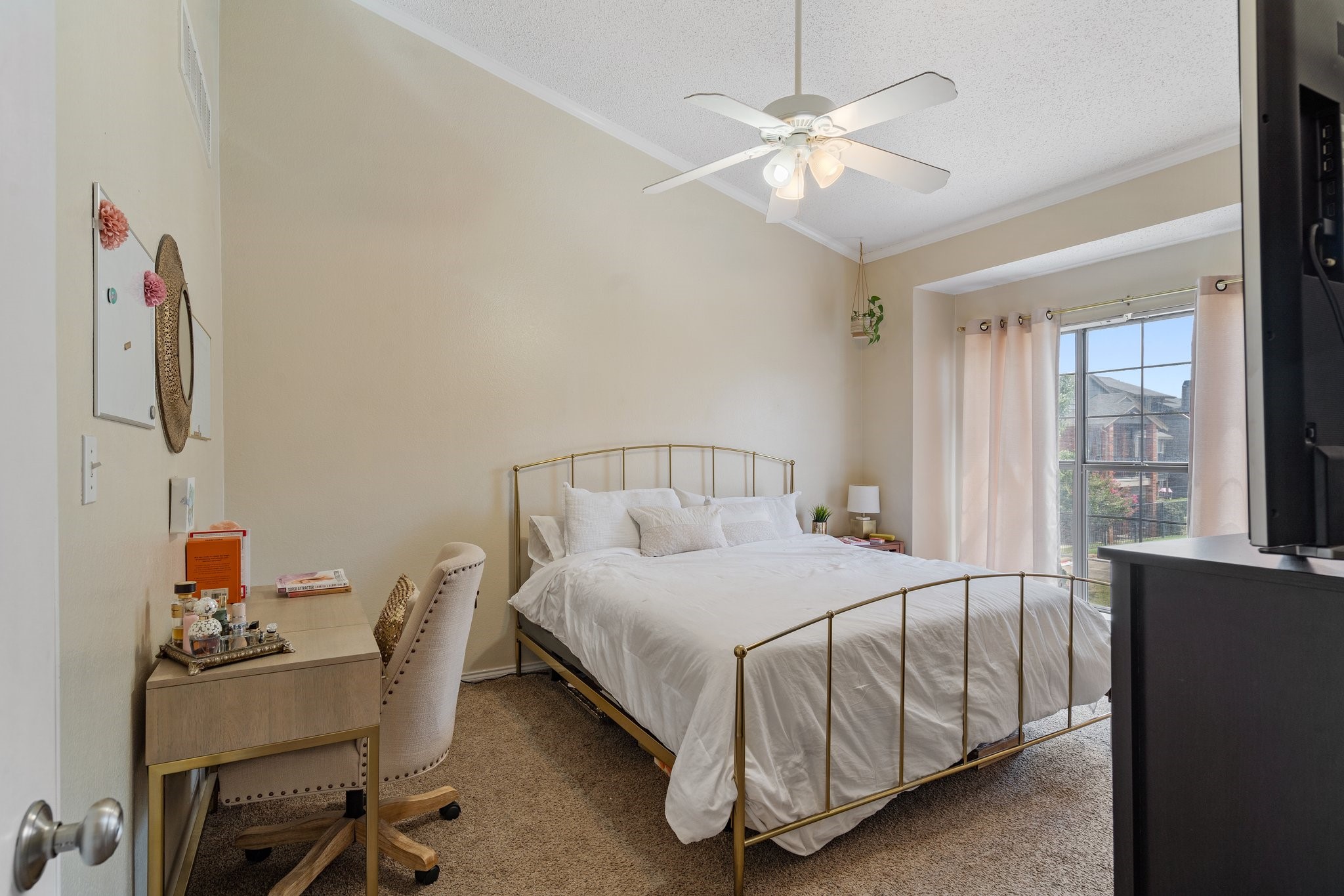 2740 Silver Creek Drive 218