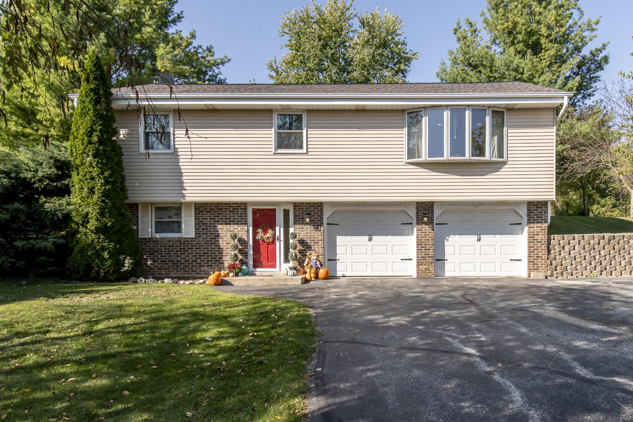 W299S10971 Valley Ridge Rd