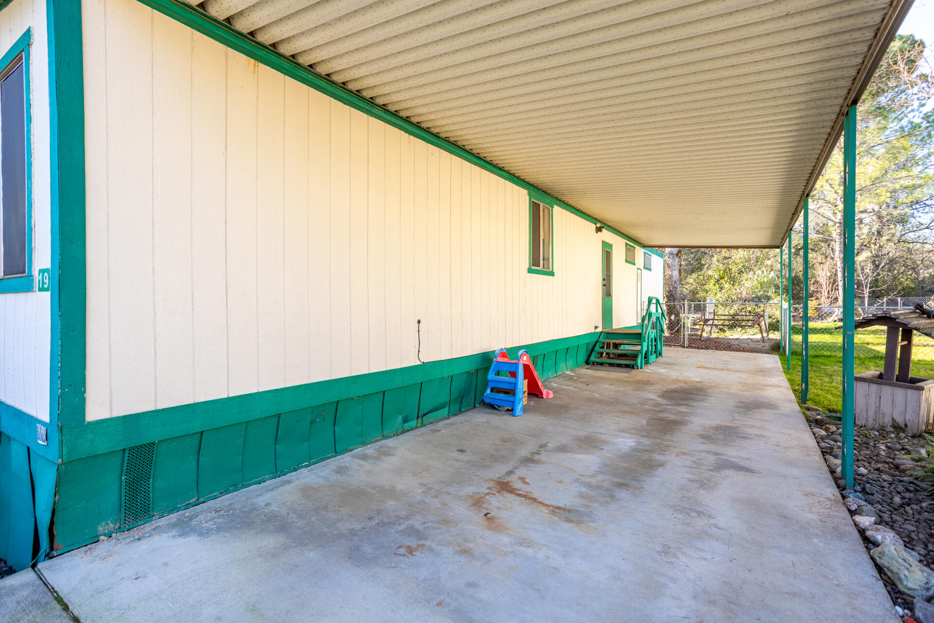 12415 Lake Boulevard 19