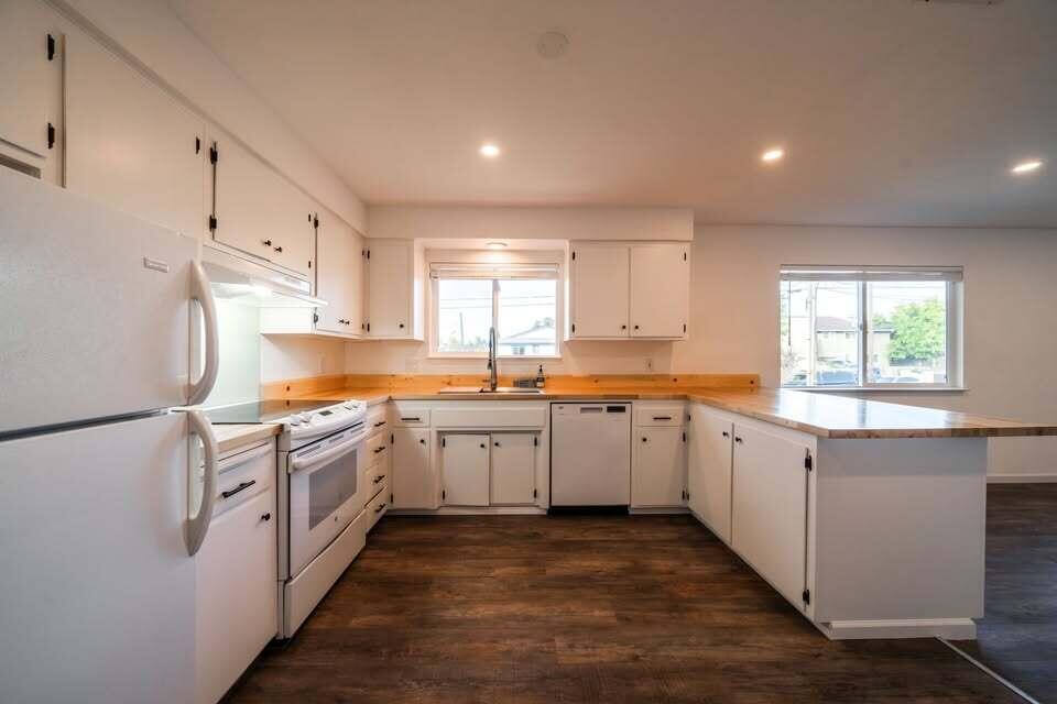 4435 Dogwood Lane