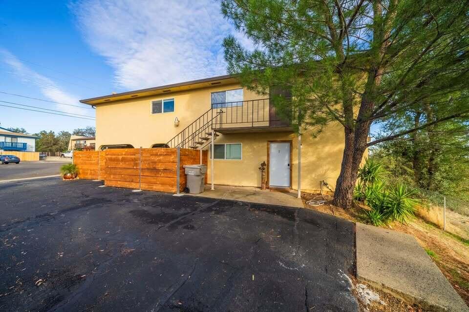 4435 Dogwood Lane